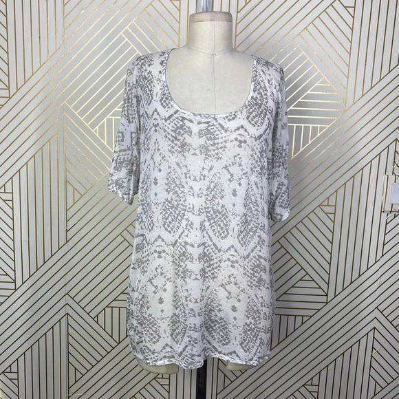 Torn by Ronny Kobo Snakeskin T-Shirt in White and Gray Size US Medium - Picture 1 of 9